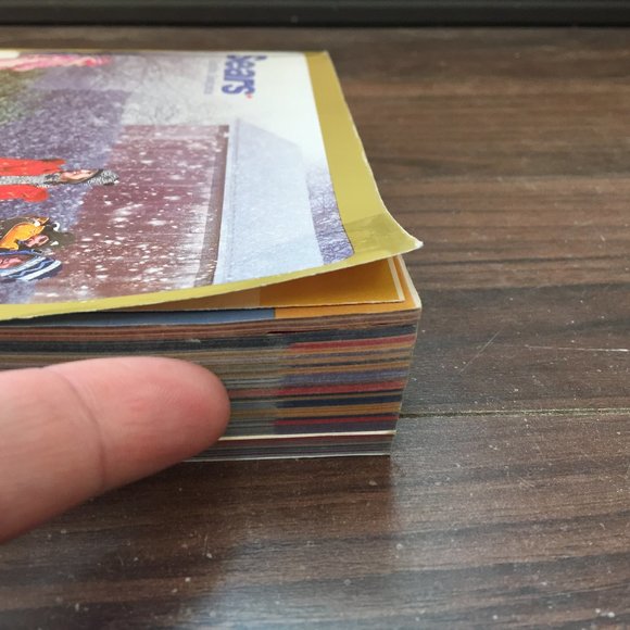 2005 Sears Christmas Wishbook Catalog Canada - Picture 2 of 12